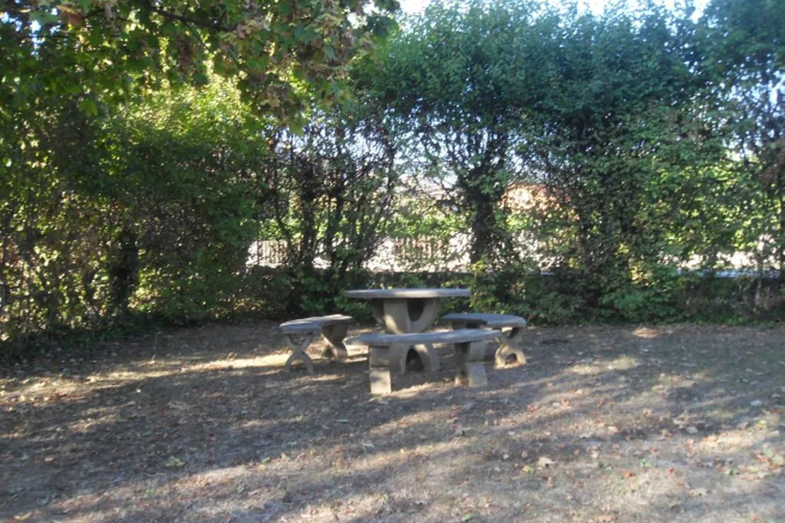 camping-municipal-de-la-grande-foret-st-etienne-de-crossey-togcp