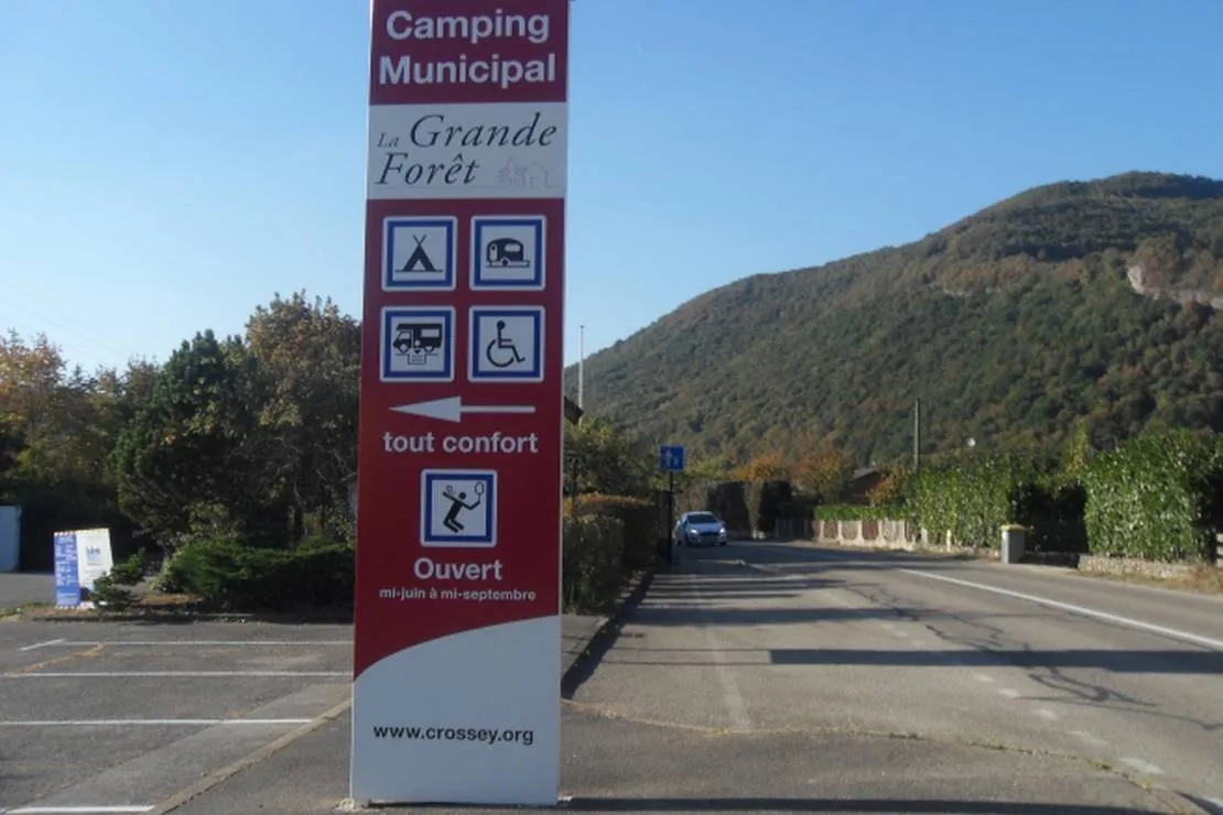 camping-municipal-de-la-grande-foret-st-etienne-de-crossey-vidhe