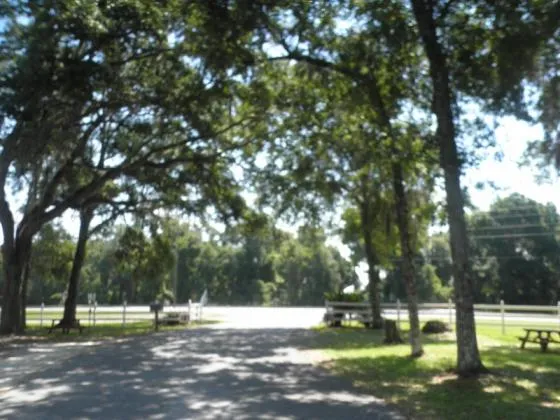 snooze-n-scoot-rv-campground-webster-is9qs