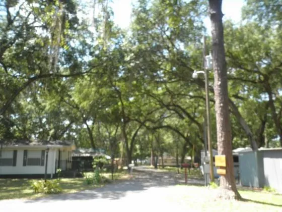 snooze-n-scoot-rv-campground-webster-n55ru