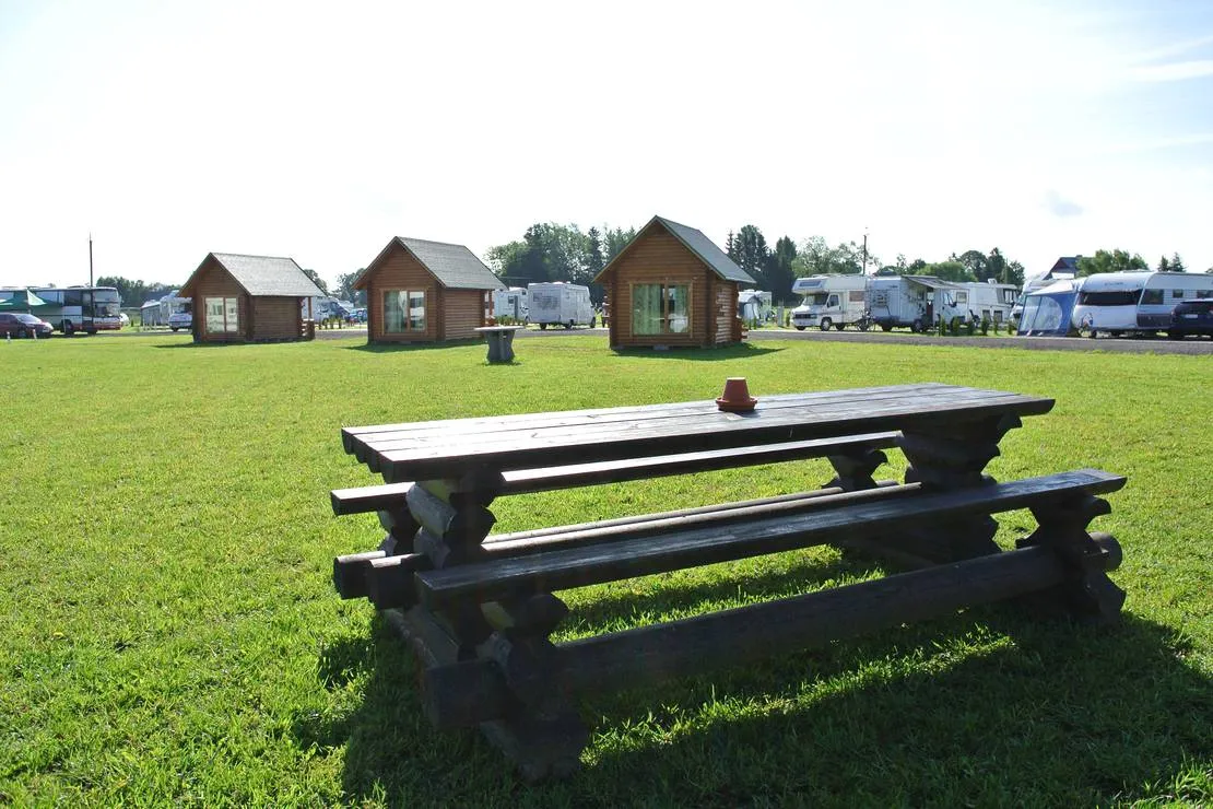 vanamoisa-caravanpark-tallinn-saue-vald-w49ss