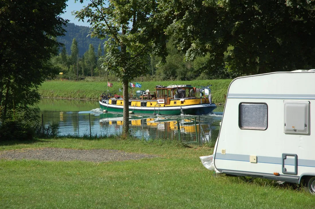 municipal-au-port-a-diseur-montherme-ci967
