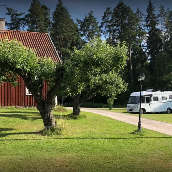 stallplats-rosenberg-mariefred-d4xcf