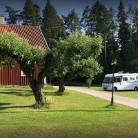 stallplats-rosenberg-mariefred-d4xcf