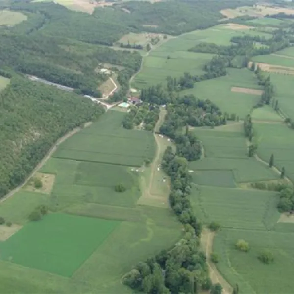 les-cascades-st-cybranet-dordogne-4lrh8