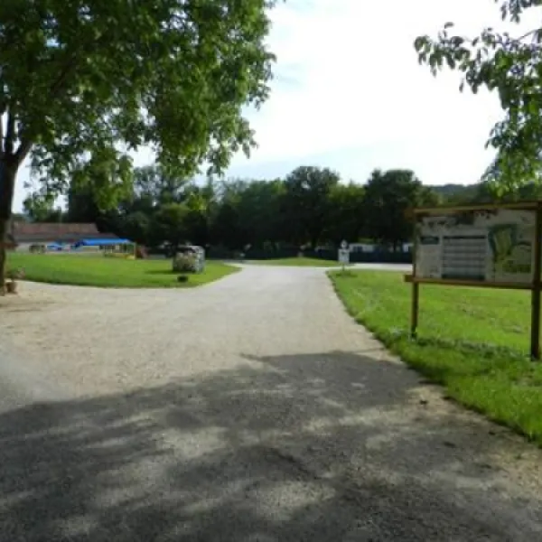 les-cascades-st-cybranet-dordogne-5yem4