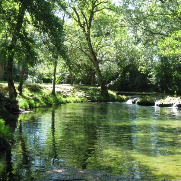 les-cascades-st-cybranet-dordogne-ff0dz