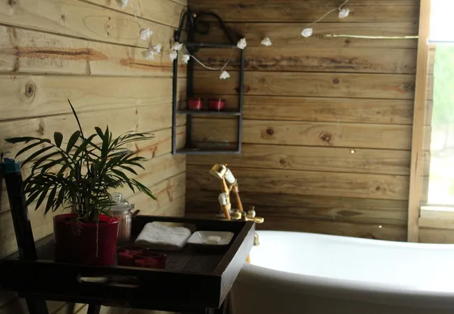 otium-oasis-glamping-tesselaarsdal-cape-overberg-uaytv