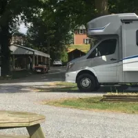 beacon-hill-camping-ronks-mrugc