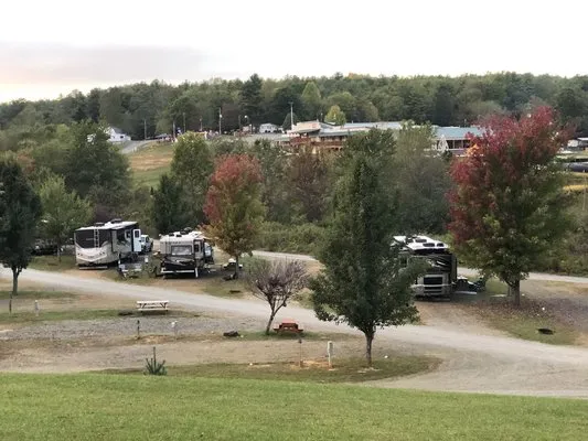 lake-ridge-rv-resort-hillsville-tubma