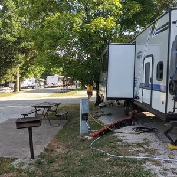 americas-best-campground-branson-bvjh2