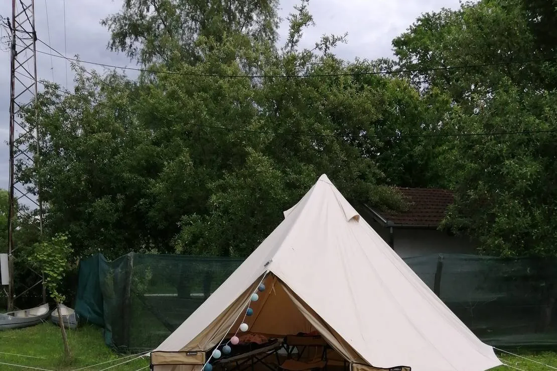 kamp-bezdan-bezdan-nqvhg