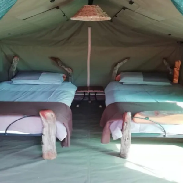 coombs-view-tented-camp-grahamstown-frontier-country-5gdh5