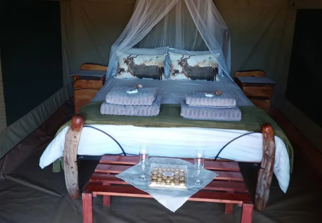 coombs-view-tented-camp-grahamstown-frontier-country-ezybv