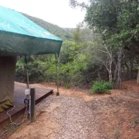 coombs-view-tented-camp-grahamstown-frontier-country-fpw8a