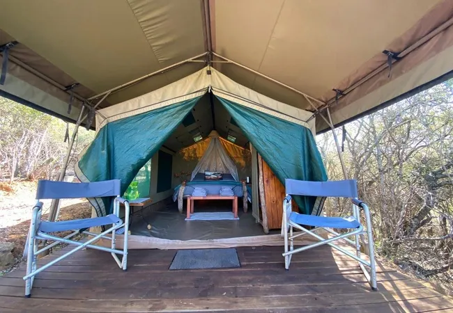 coombs-view-tented-camp-grahamstown-frontier-country-pxr2r
