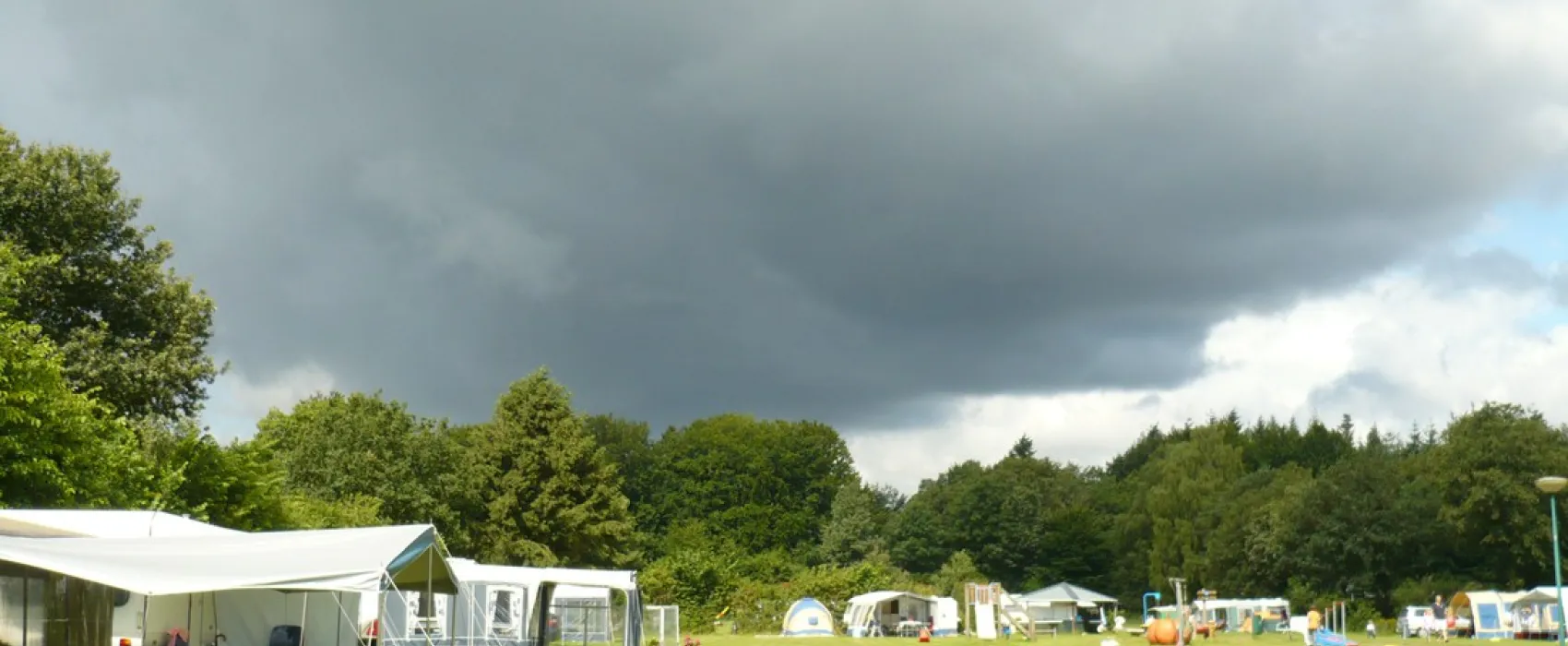 Camping en Kampeerboerderij 't Boerenerf