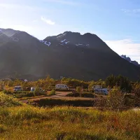 sildpollnes-sjocamp-laupstad-viwuj