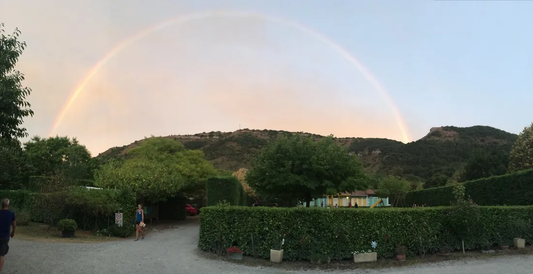 lalbanou-st-julien-en-saint-alban-ardeche-1yuas