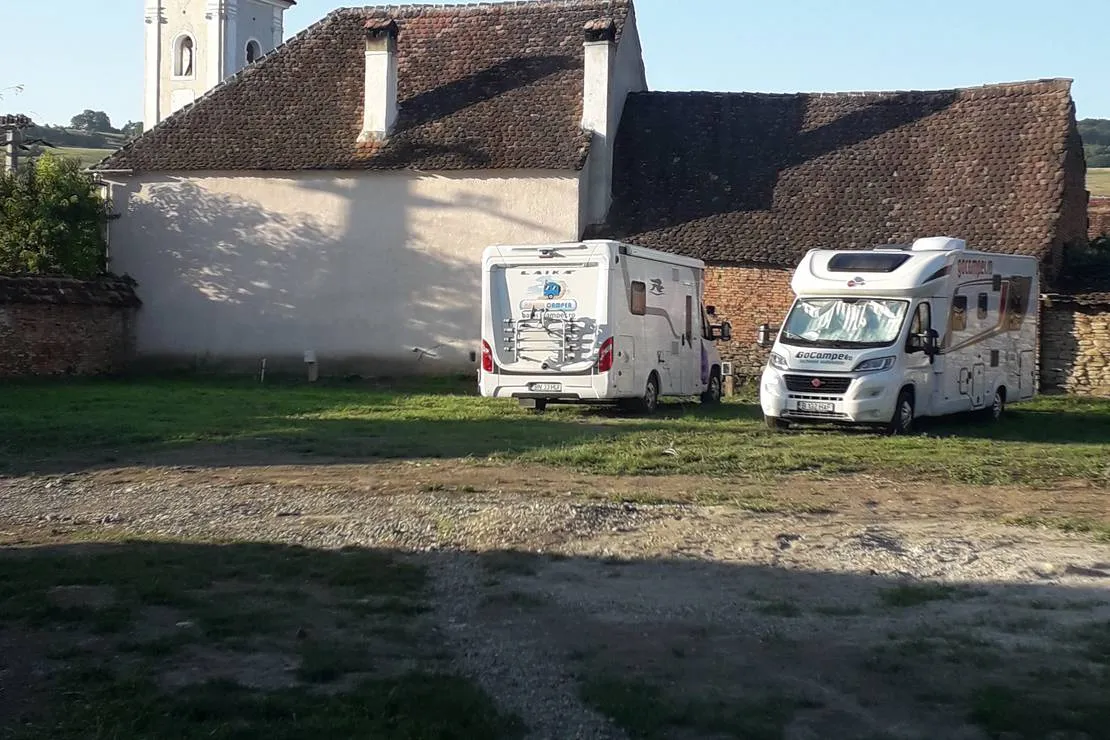 camping-zori-cloasterfsaschiz-dcbcb