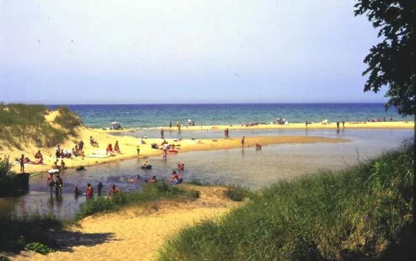 whispering-surf-camping-resort-pentwater-k996r