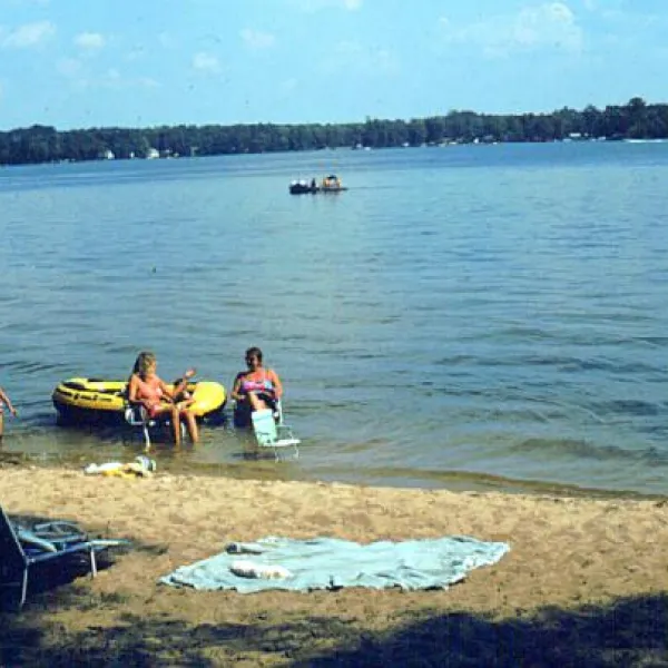 whispering-surf-camping-resort-pentwater-t4nrn