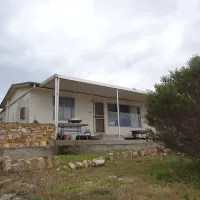 rickey-bates-reserve-campground-mount-dutton-bay-hlb6t