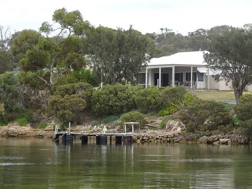 rickey-bates-reserve-campground-mount-dutton-bay-umemq