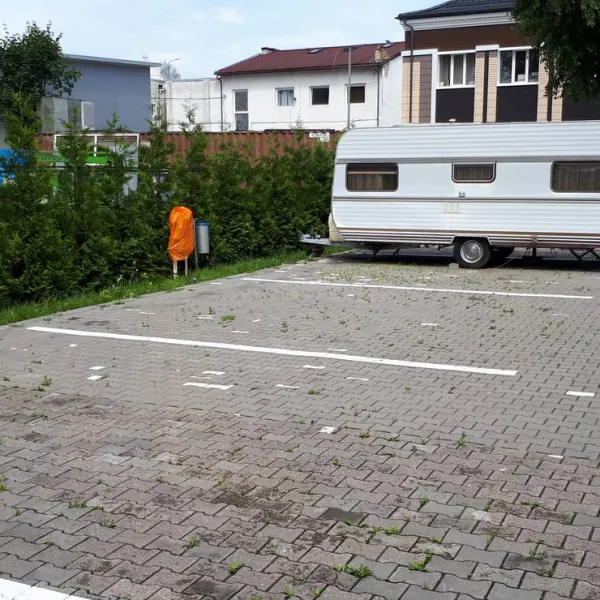 motorhome-caravan-parking-torex-arena-kaliningrad-f47pj