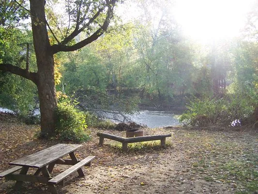 morgans-riverside-campground-cabins-morrow-7u0rb