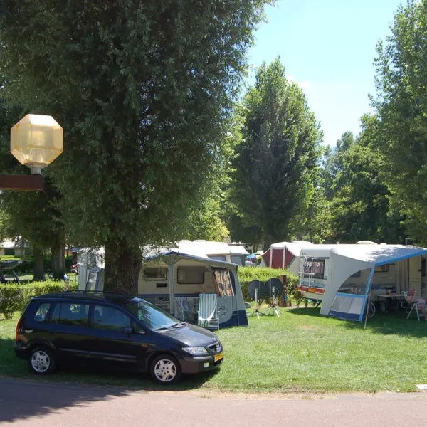 le-pre-des-laveuses-cournon-dauvergne-puy-de-dome-2uvik