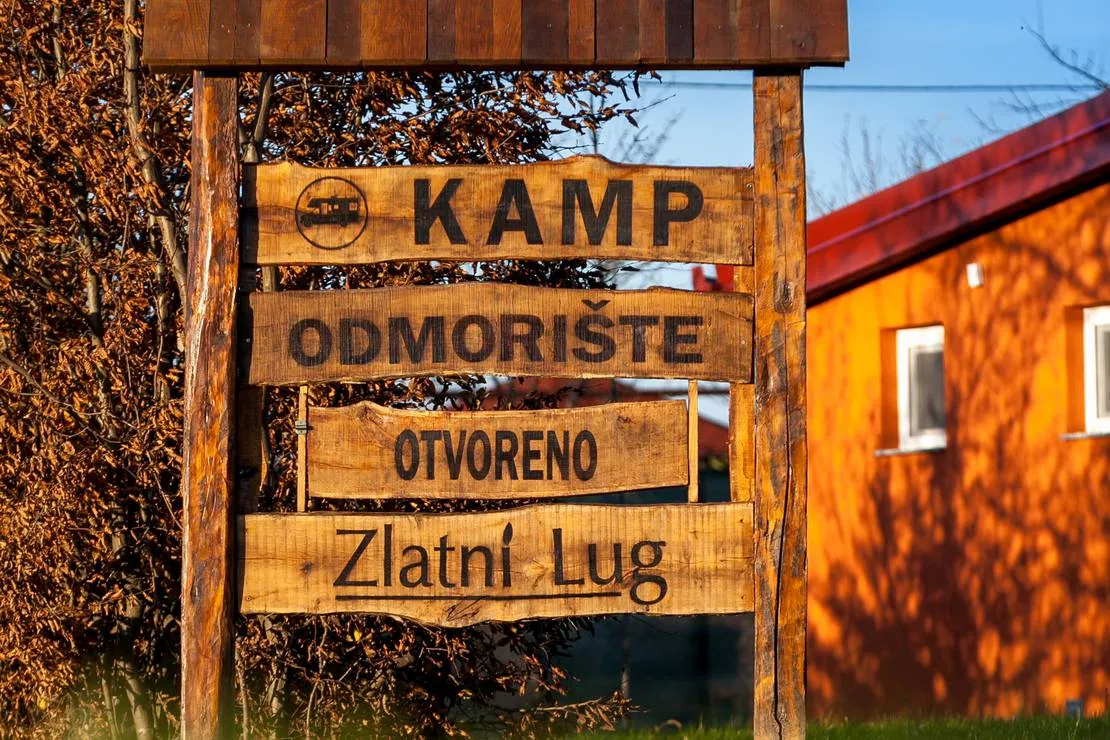 camp-stop-zlatni-lug-pozega-vuwhi