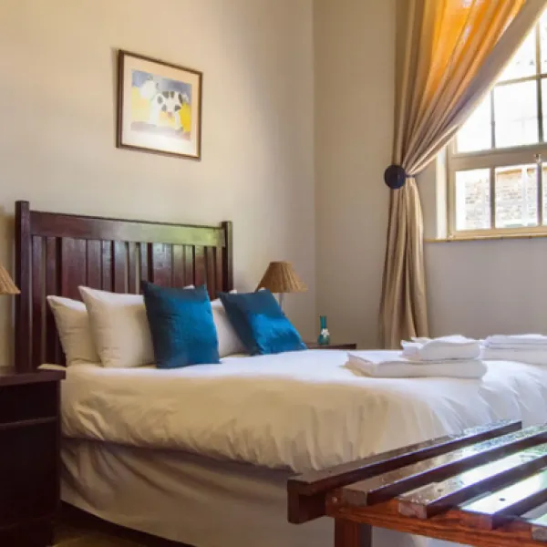 ou-skool-guesthouse-keimoes-green-kalahari-mg0od