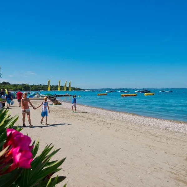 du-parc-lazise-2h8ns