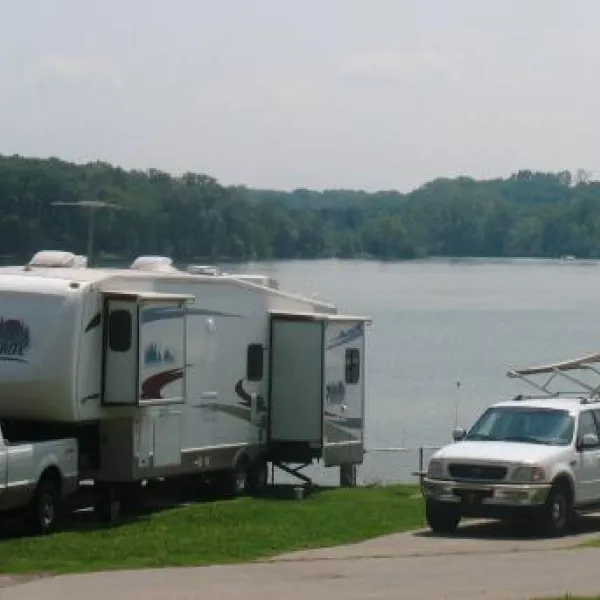 Nashville Shores Lakeside Resort