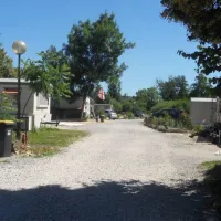 camping-les-peupliers-geneuille-f1umz