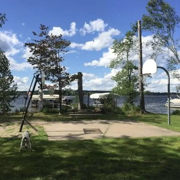 weavers-resort-campground-pelican-lake-aulyf