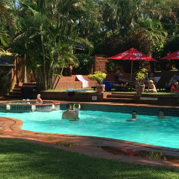 villa-spa-holiday-resort-otznt