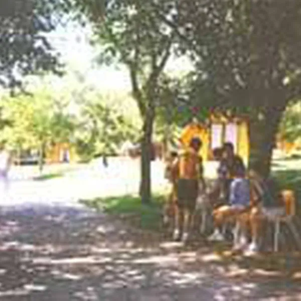 camping-loasis-du-berry-saint-gaultier-jipwf