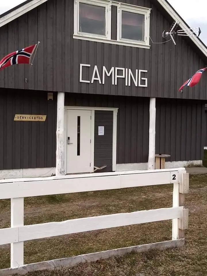 akeroya-camping-donna-v1cfa