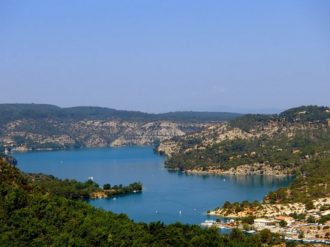 le-soleil-esparron-de-verdon-vukmh