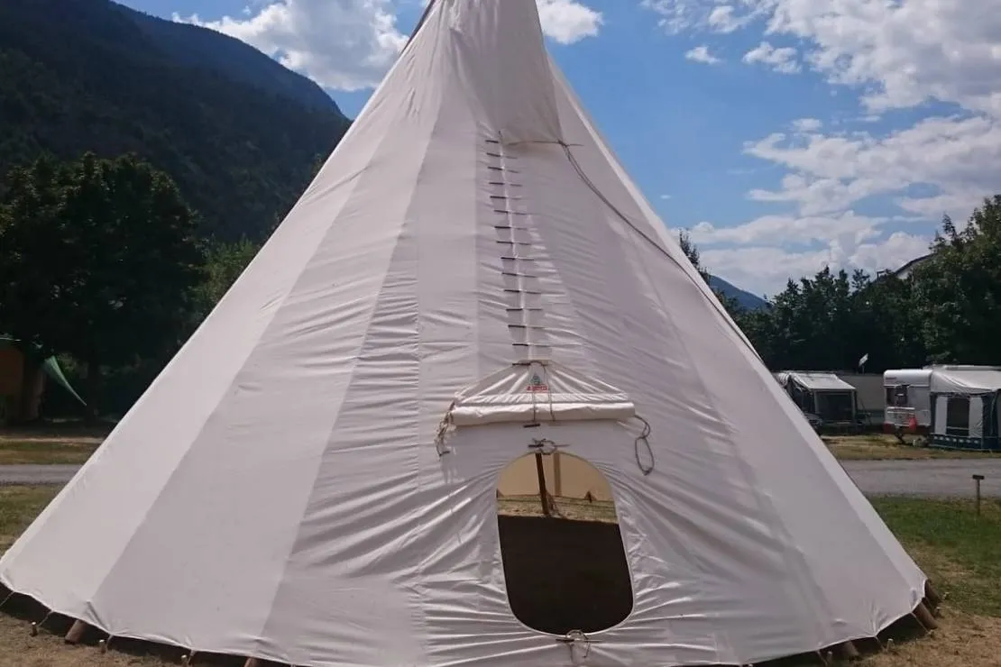 camping-schwimmbad-muhleye-visp-aufr0