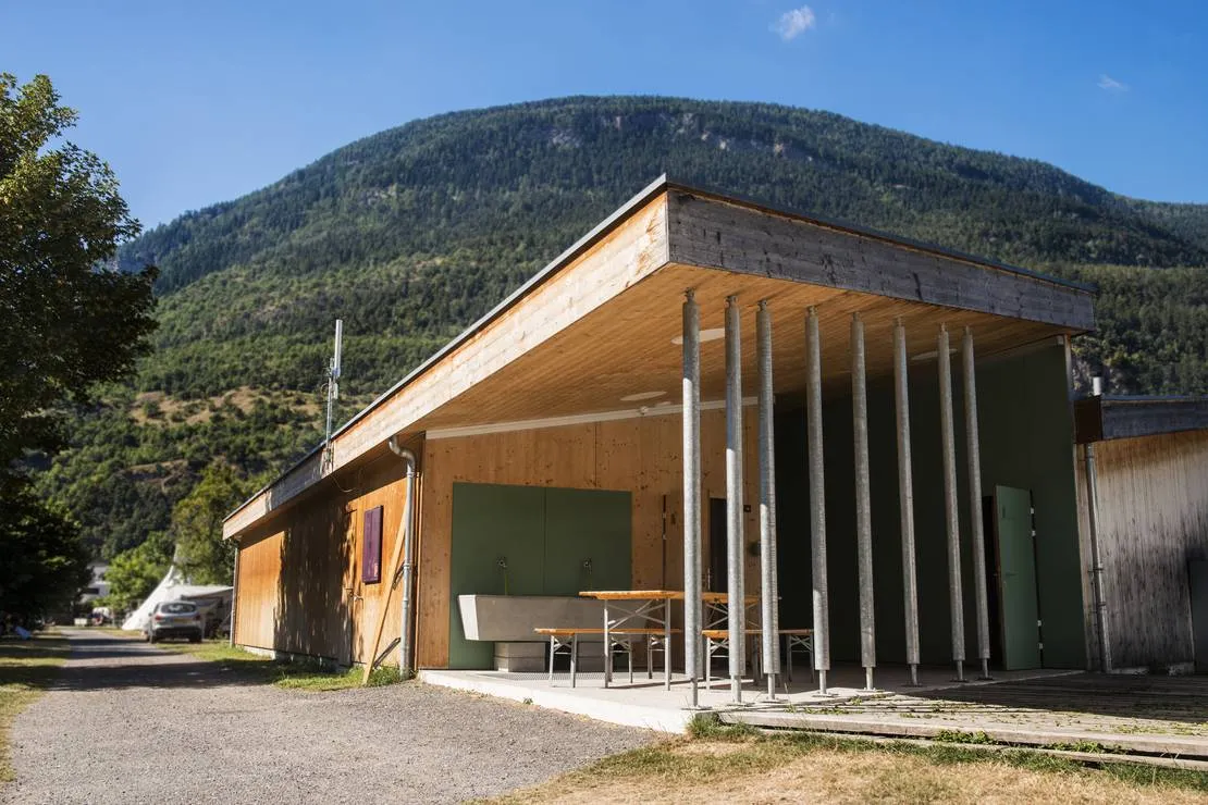camping-schwimmbad-muhleye-visp-qkhcr