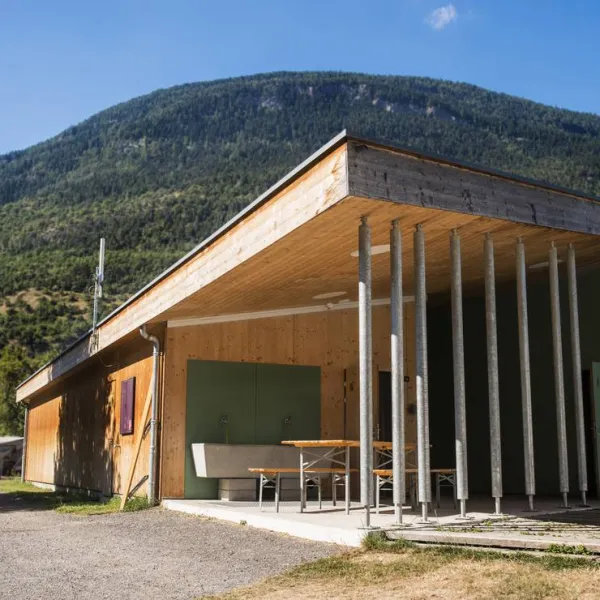 camping-schwimmbad-muhleye-visp-qkhcr