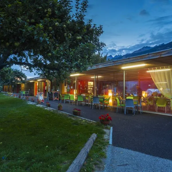 camping-schwimmbad-muhleye-visp-snyqi