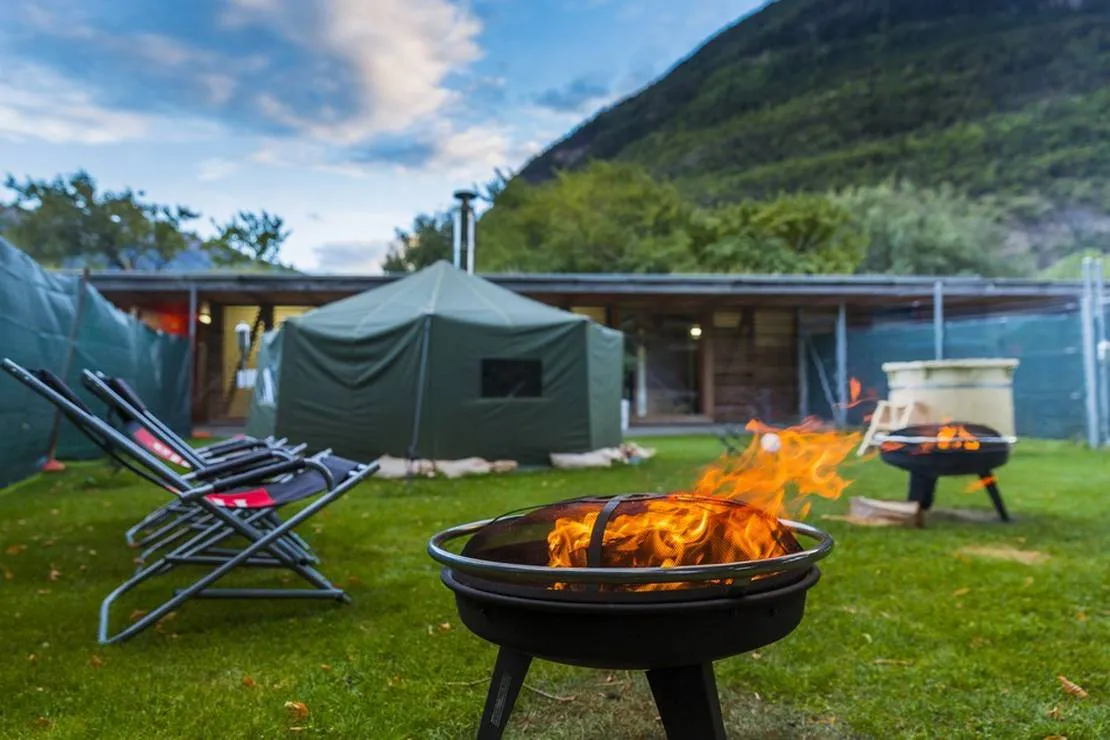camping-schwimmbad-muhleye-visp-zlvjs