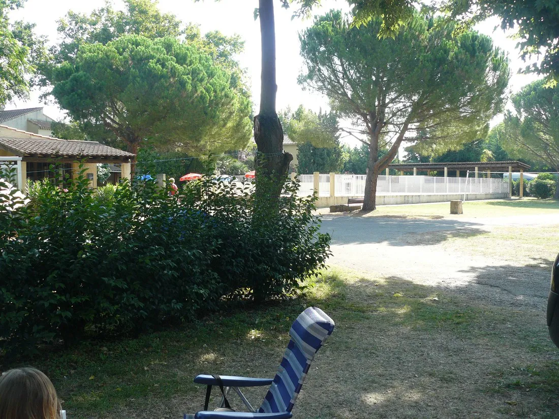 le-grand-bois-le-pontet-vaucluse-al8ao