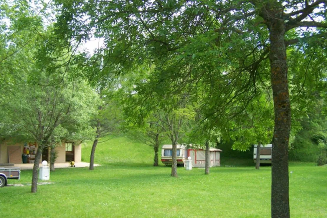 camping-grandeur-nature-thoard-fu2f5