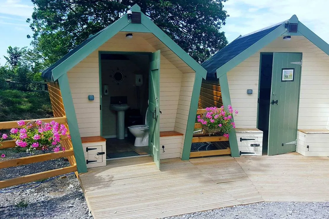 trwyn-yr-wylfa-camping-site-penmaenmawr-xzzun