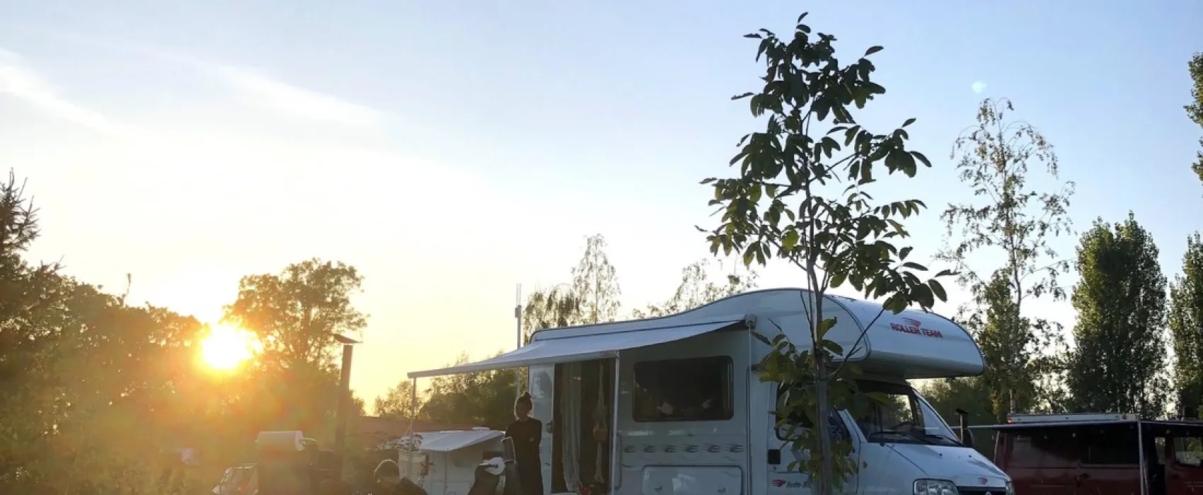 Boven het Maaiveld